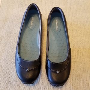 Eddie Bauer Navy Flats